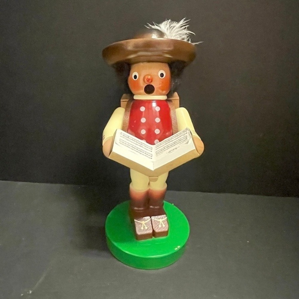 Handcrafted Steinbach German Incense Smoker Caroler Singer With Music Box